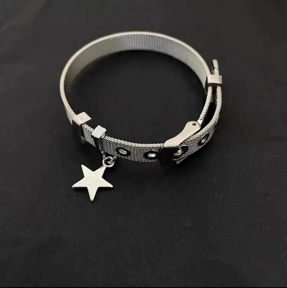 Pulsera con dije de estrella,  - Mesh Strap Metal reseña y precio