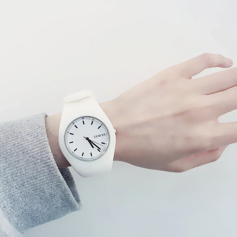 Reloj para hombre, Color crema - Silicone Band Women reseña y precio